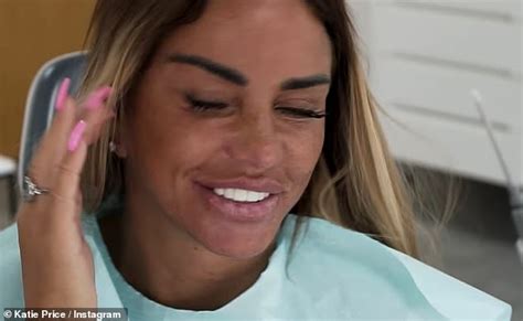 katie price teeth before and after|Katie Price unveils sharp real teeth after she gets。